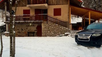 Esterni