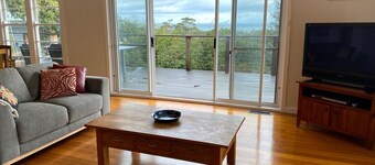 McCrae, the perfect stay. Short walk to beach plus beautiful bay views