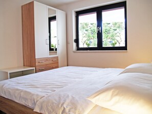 2 soverom, strykejern/-brett, wi-fi (inkludert) og sengetøy