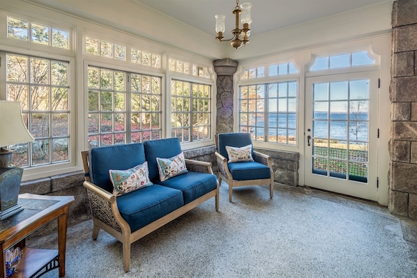 TV, fireplace - Spacious Luxury Retreat on Sebago Lake: Elegant Home with Private Dock and (Sebago)