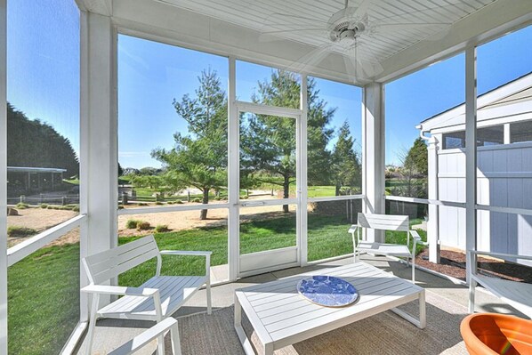 Terrace/patio - Tastefully decorated and comfortably furnished home just minutes to area beaches (Lewes)