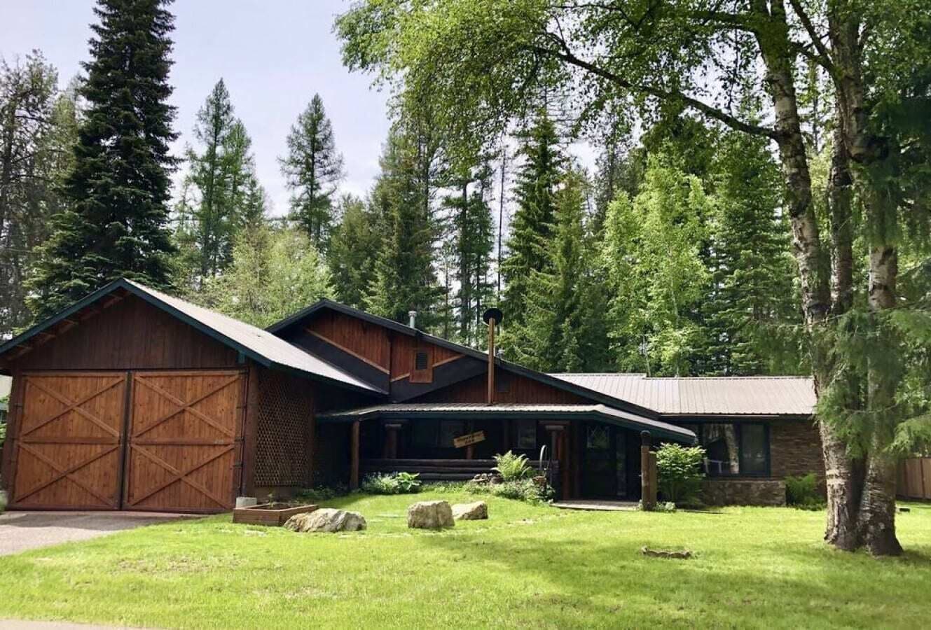 Steps Away Cabin #1 in West Glacier