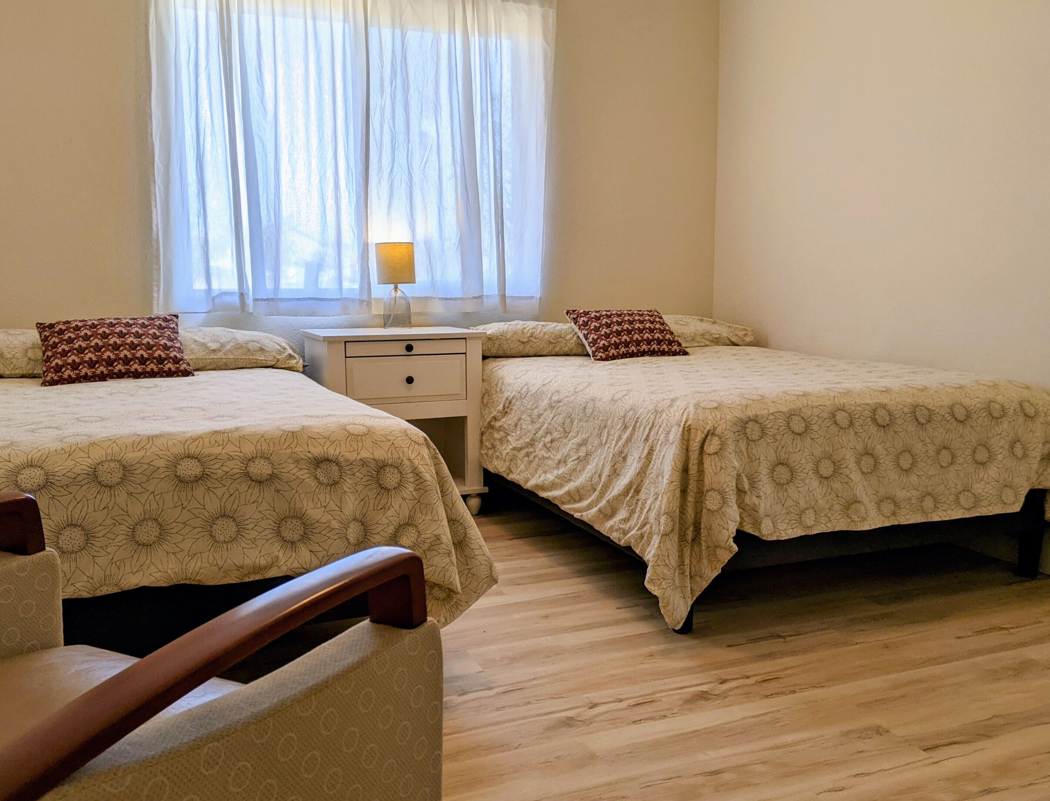 Wine Country Home clean, quiet, rural getaway