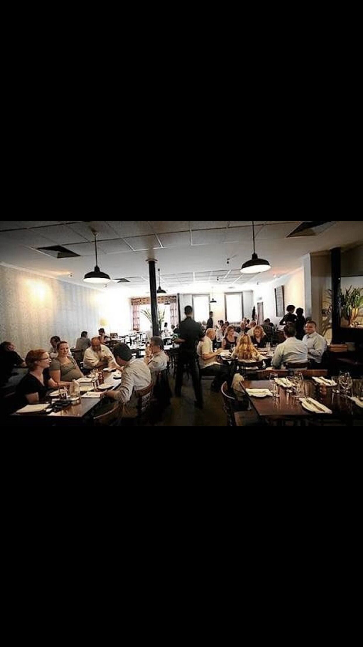 This fabulous old Victorian home is just beautifully renovated — image 5