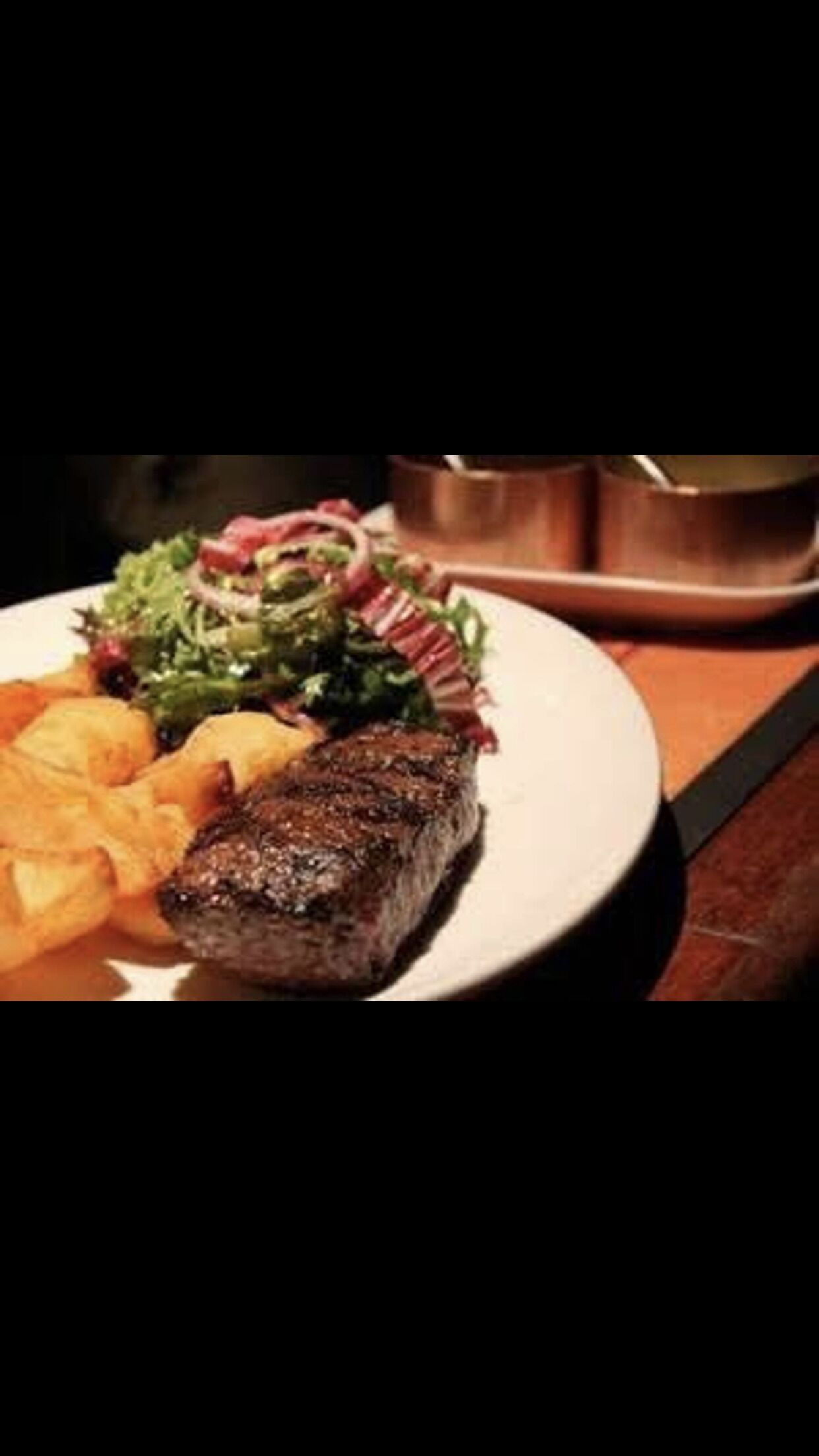 This fabulous old Victorian home is just beautifully renovated — image 6