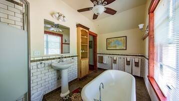 Bathtub, hair dryer