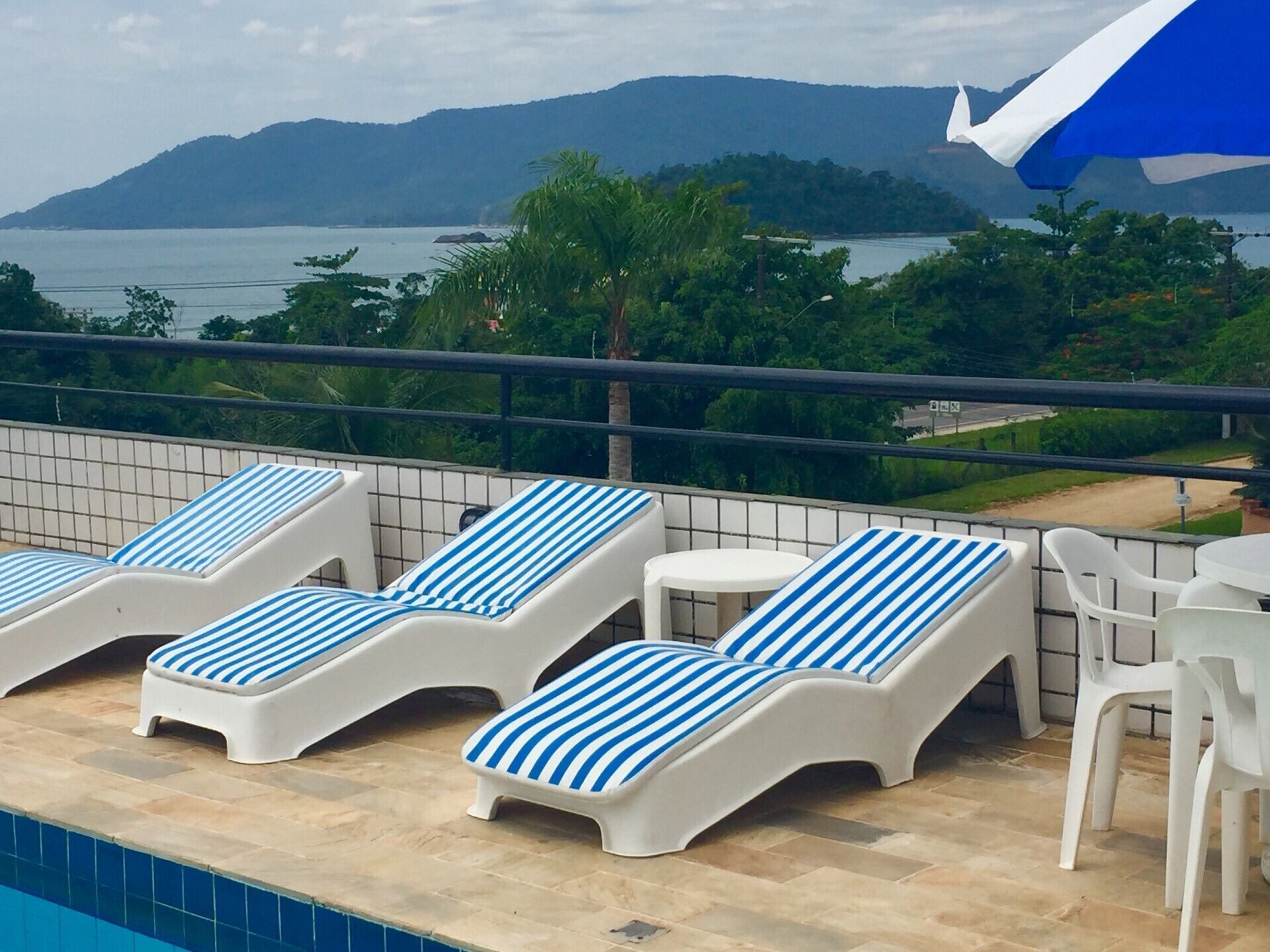 REF # 814-Kendy Flats-Pool on Rooftop w / Superior Sea View