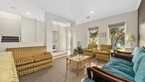 Living area - Family Beach Escape Rye (RYE)