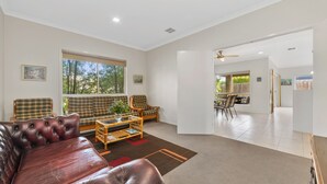 Living area - Family Beach Escape Rye (RYE)