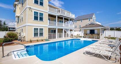 Smile N Wave | 287 ft from the beach | Private Pool, Hot Tub