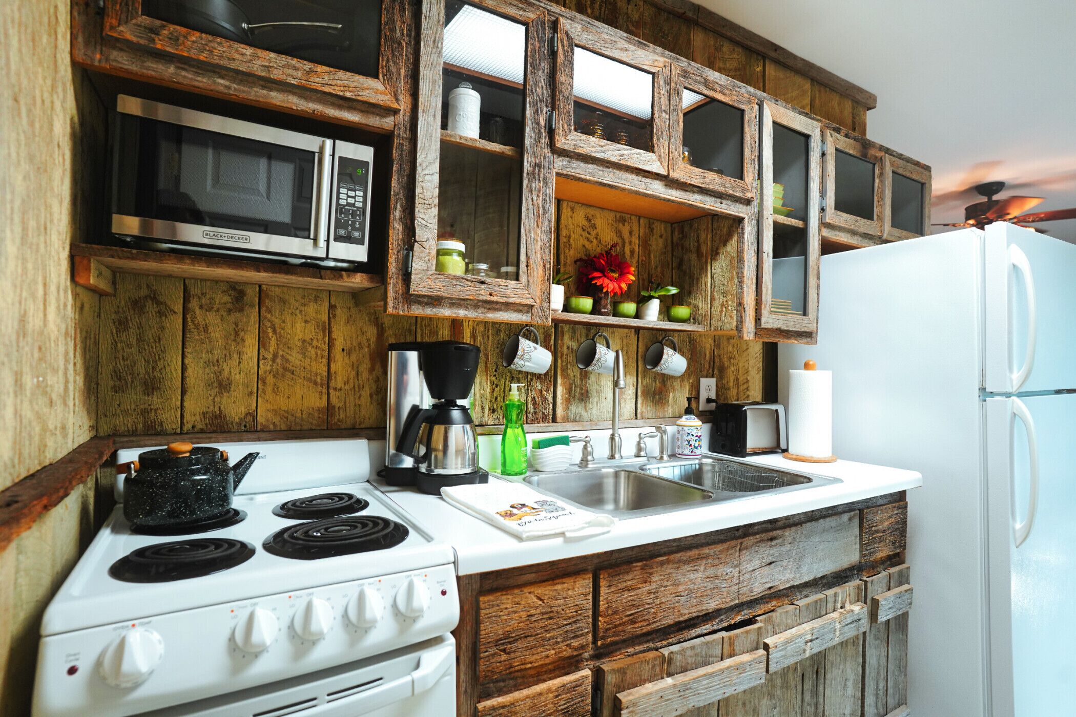 Kelly's Jubilee Springfield, TN