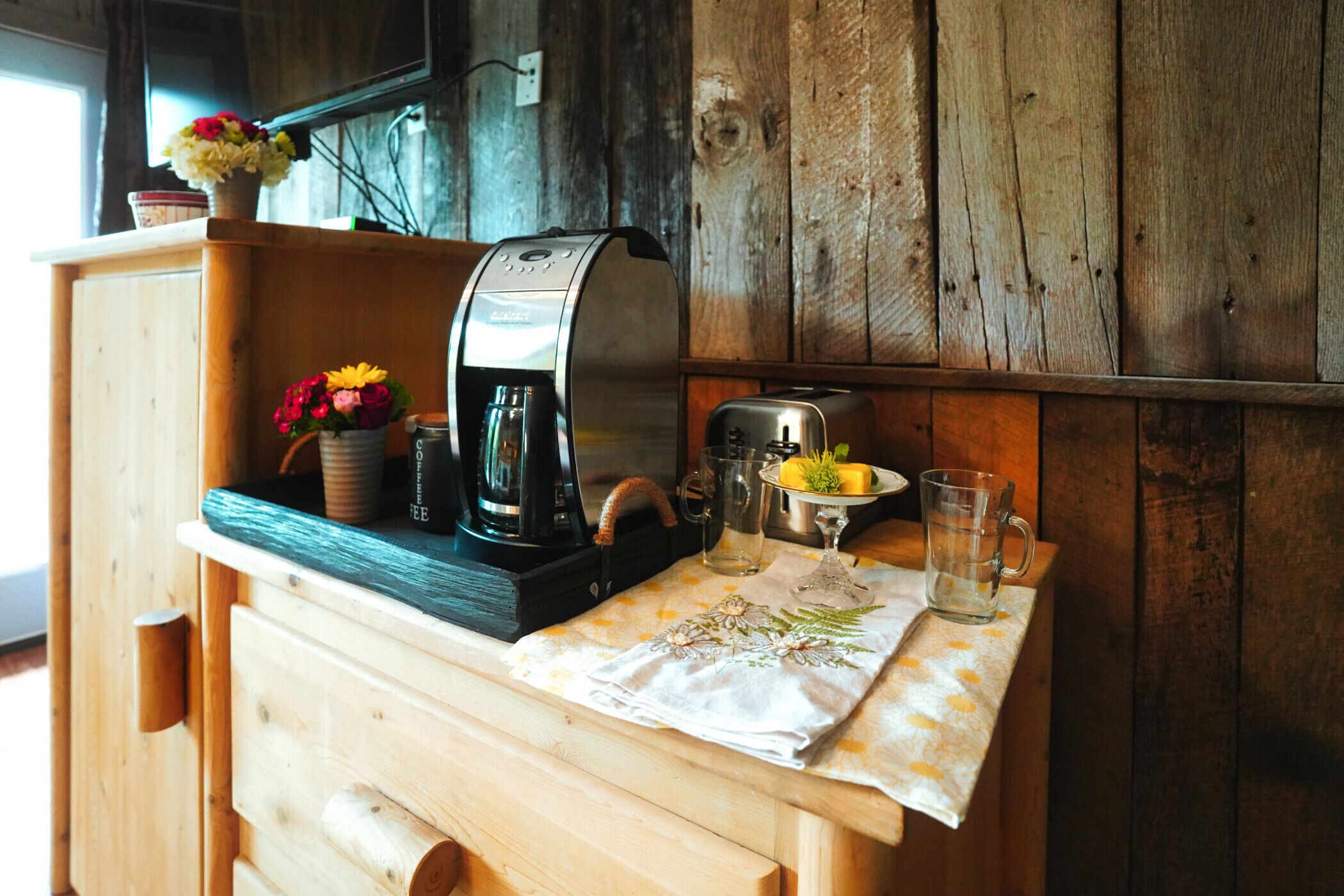 Tree Fort Balcony Suite