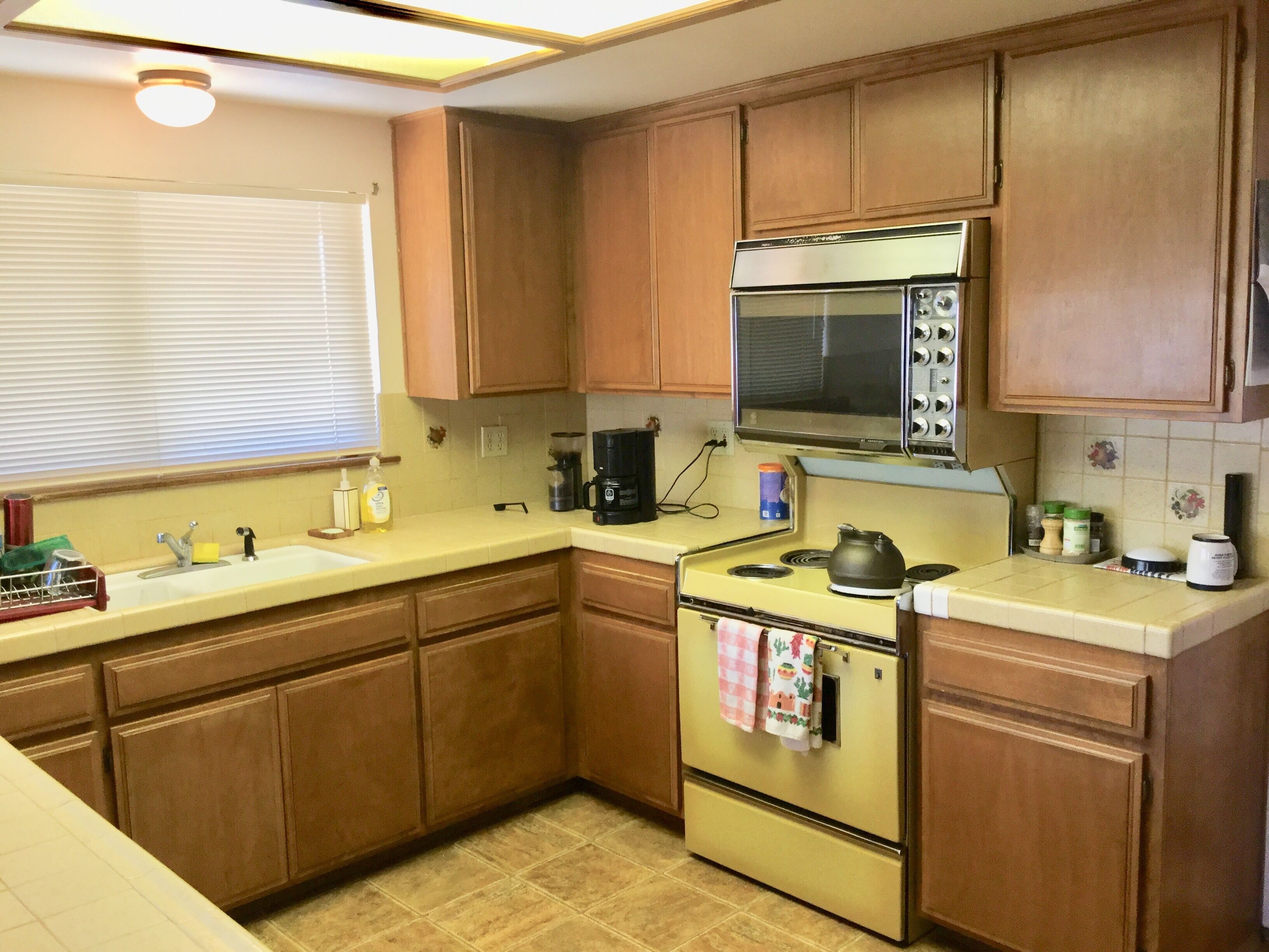 Beautiful, secluded 30 acre mountain retreat with amazing views.