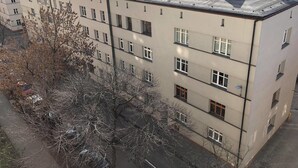Unclassified image, 4 of 8, button - Apartament Szeligiewicza (Katowice)