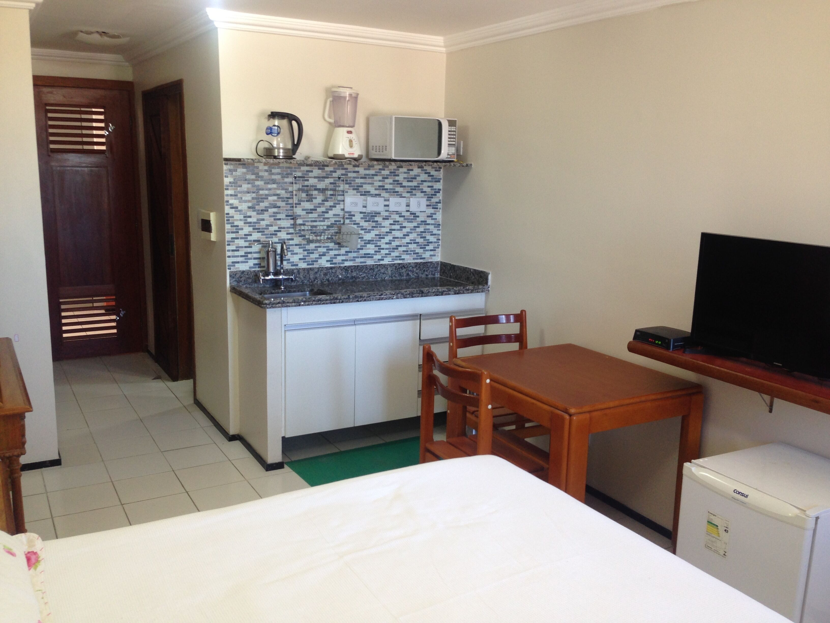 Natal studio in Petrópolis overlooking the sea and hill near Praça das Flores