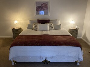 1 bedroom, desk, iron/ironing board, free WiFi
