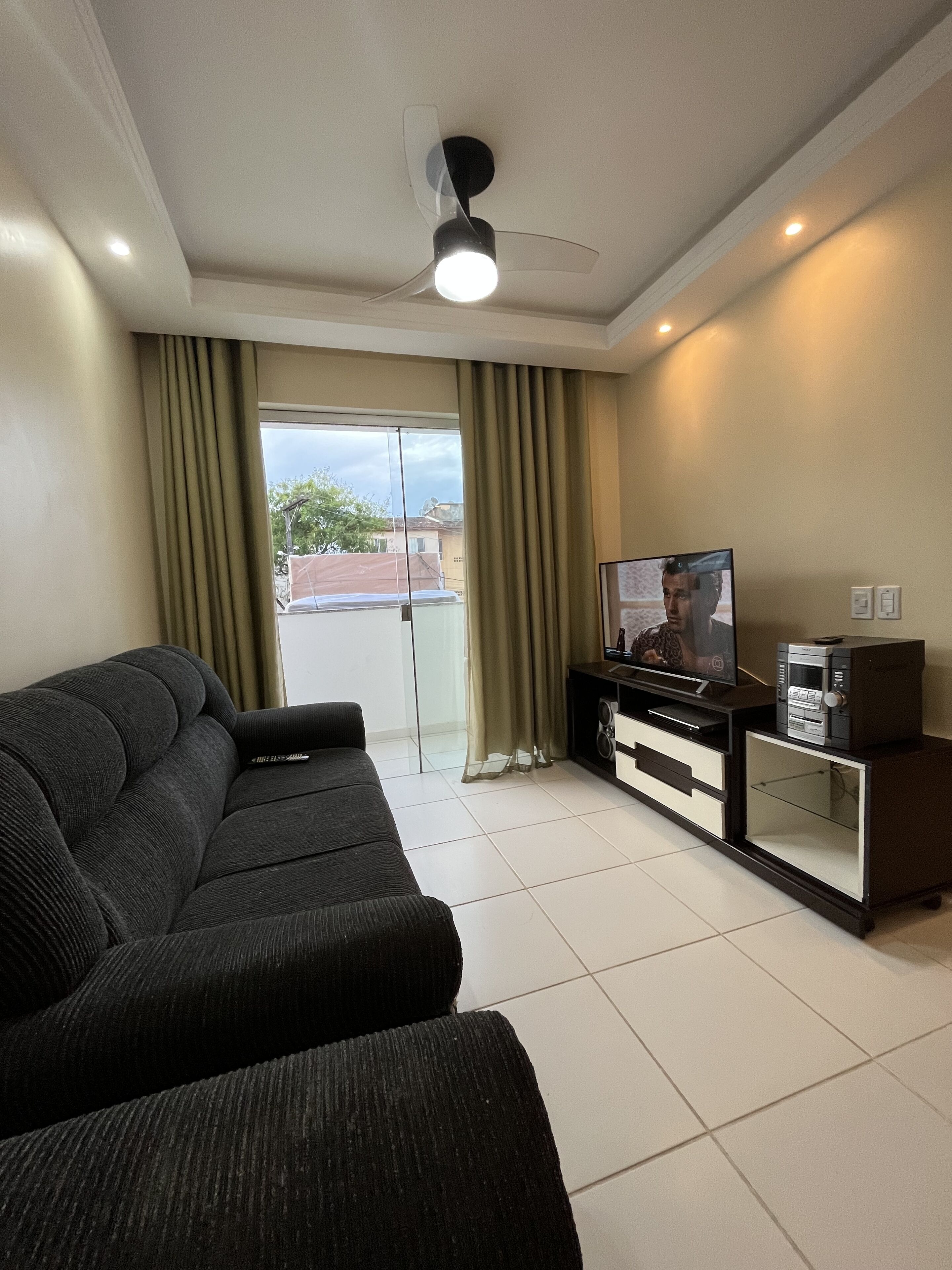 Apartment for Rent in the South Zone of Ilhéus 300 meters from the beach.