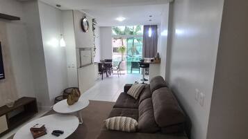 Smart-TV, Tischtennisplatte