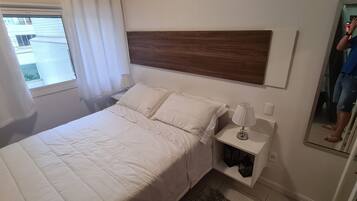 1 slaapkamer, een strijkplank/strijkijzer, gratis wifi, beddengoed