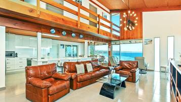 Televisor i llar de foc