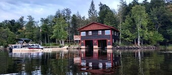 Four seasons Boathouse on Tupper Lake