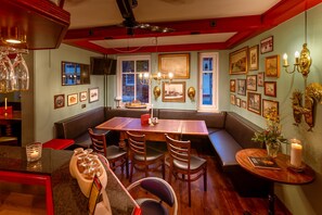 Bar (on property) - Nordsee-Hotel Hinrichsen (Husum)
