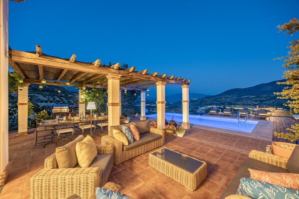 Outdoor dining - Exclusive Country Villa with Stunning Views & Infinity Pool (Restabal)