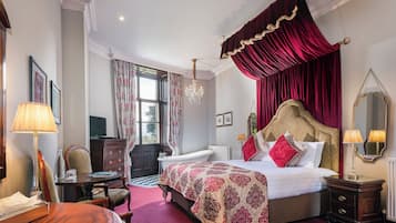 Exclusive Room, 1 King Bed | Egyptian cotton sheets, premium bedding, blackout drapes, soundproofing