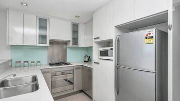 Microwave, stovetop, dishwasher