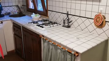 Kühlschrank, Ofen, Herdplatte, Geschirrspüler