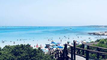 Una spiaggia nelle vicinanze, teli da spiaggia