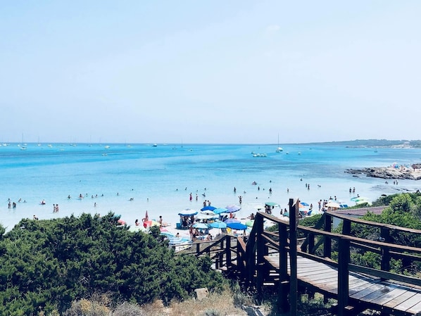 Beach nearby, beach towels