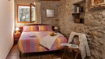 2 dormitorios, tabla de planchar con plancha, wifi y ropa de cama