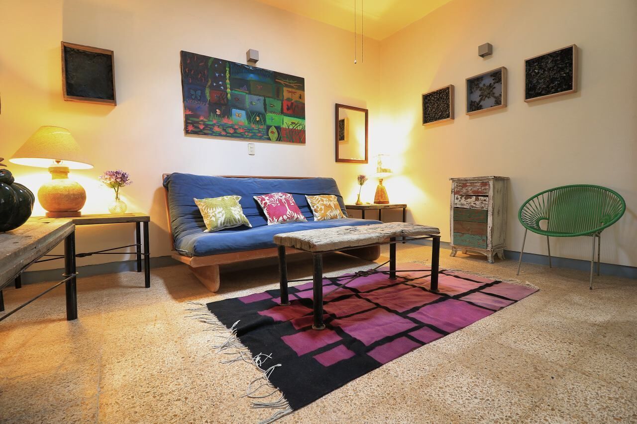 Is in a great location! Go to everywhere! We are Pet-friendly!