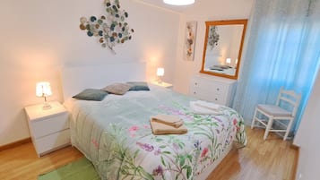 1 chambre, fer et planche Ă repasser, Wi-Fi gratuit, draps fournis