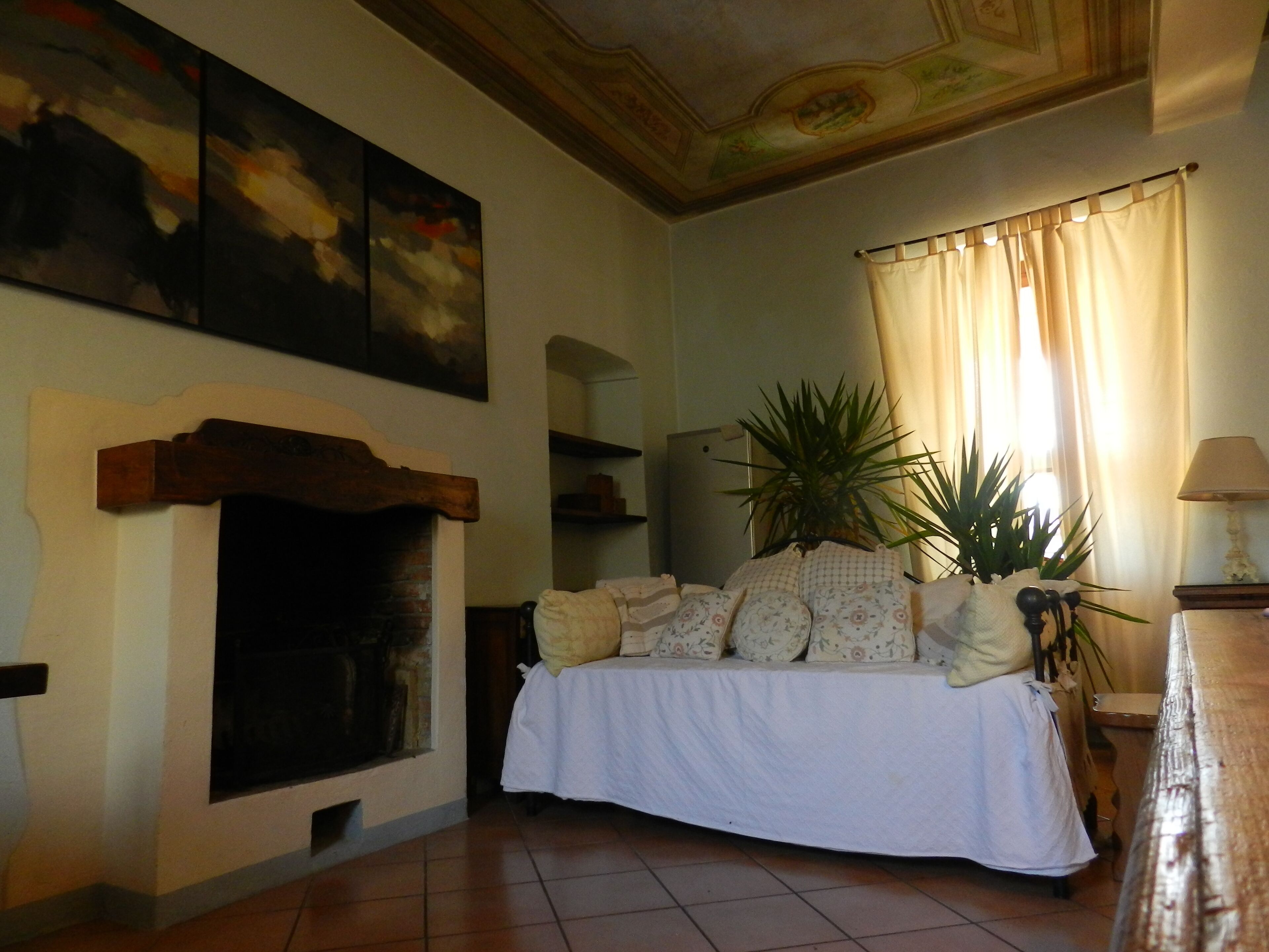 Ca 'Guala. Ancient farmhouse at the foot of the Biella hills