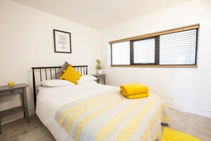 5 chambres, bureau, fer et planche à repasser, Wi-Fi gratuit