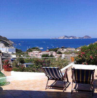 RESIDENCELAPIANA WITH BEAUTIFUL SEA VIEW PONZA