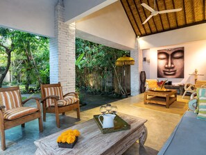 Flat-screen TV - Villa Lanka (Ubud)