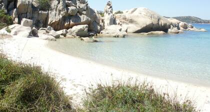 Villa in Sardinien nur wenige Schritte vom Meer entfernt