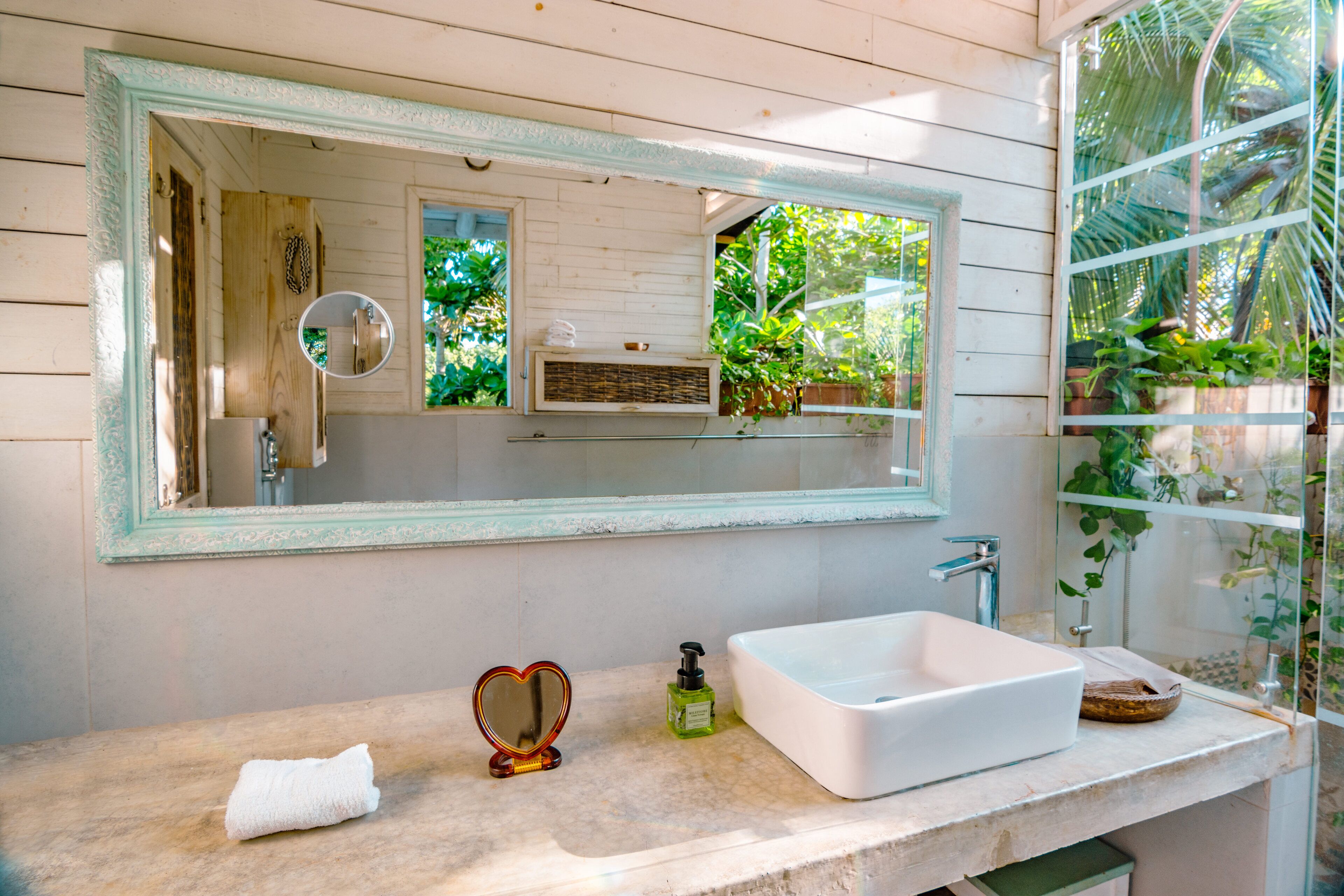 signature room, 1 bedroom, balcony, lagoon view | bathroom | shower, bidet, towels