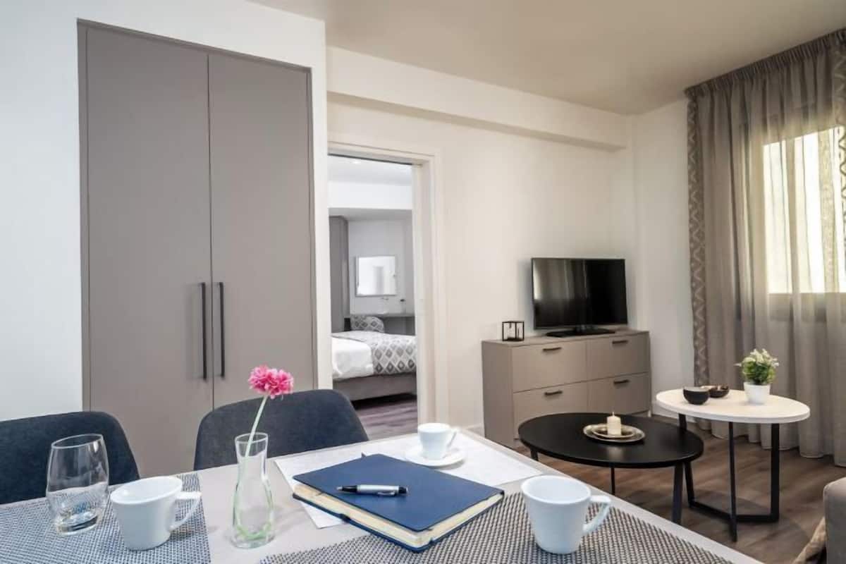 1 chambre, draps en coton égyptien, literie de qualité, coffre-fort