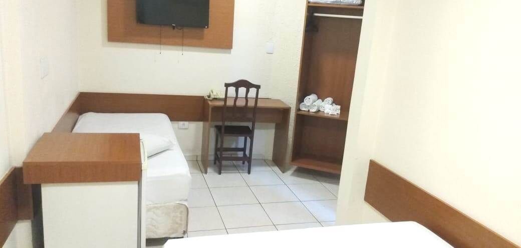 standard triple room, multiple beds | 1 bedroom, minibar, desk, iron/ironing board