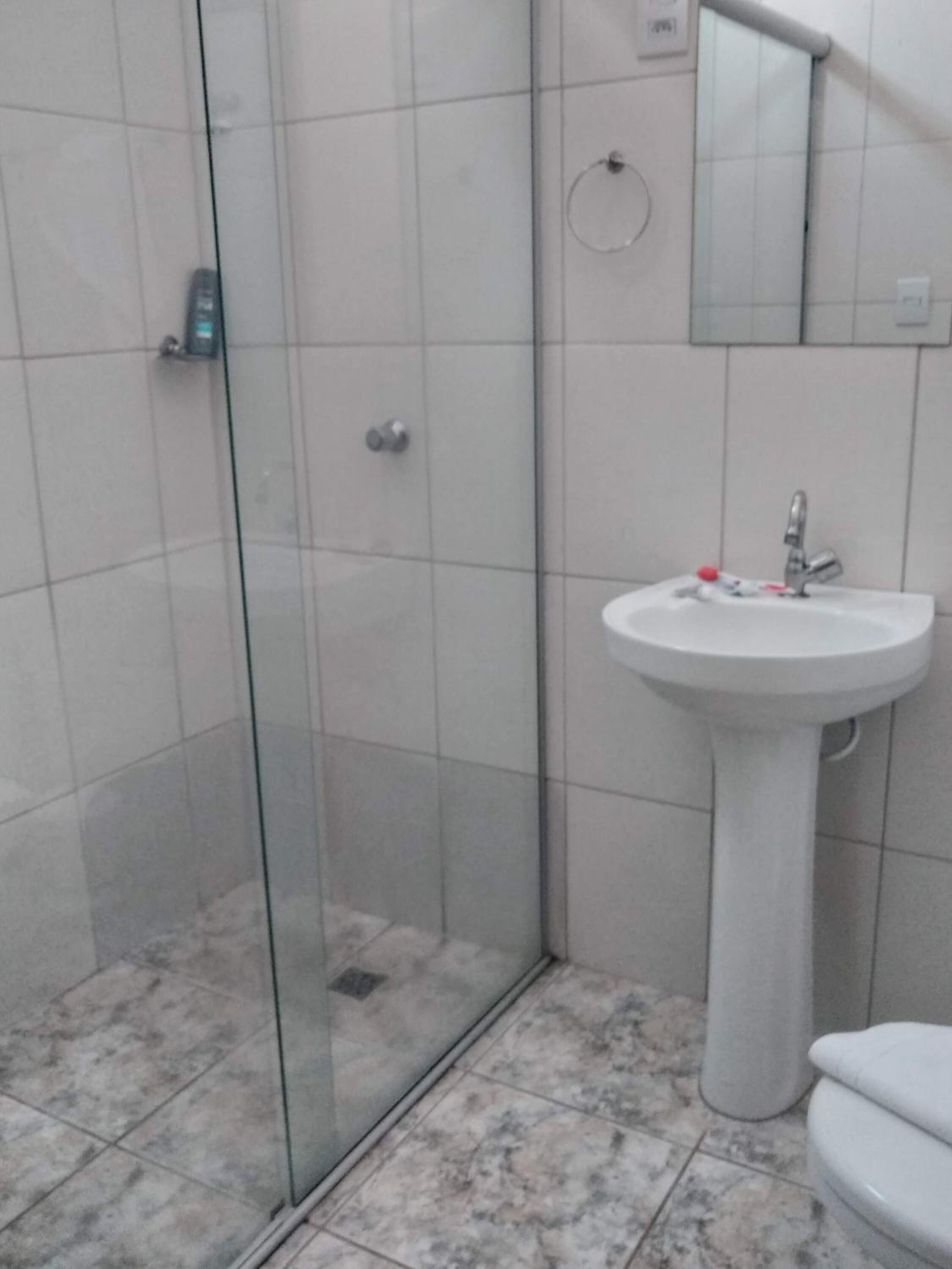 shower, towels, soap, shampoo