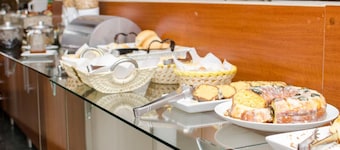Lelis Hotel