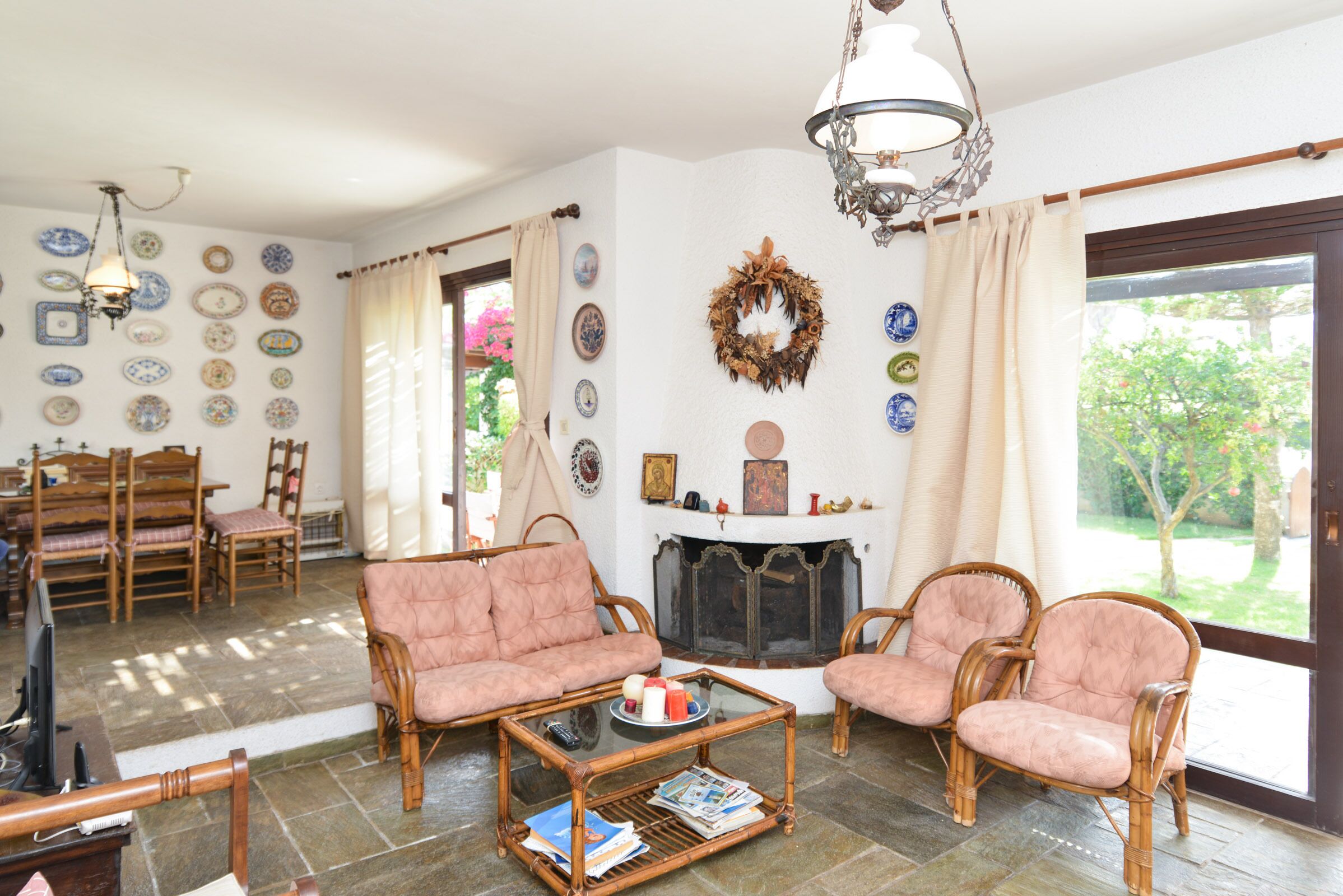 Canal Villa with private yacht and car parking