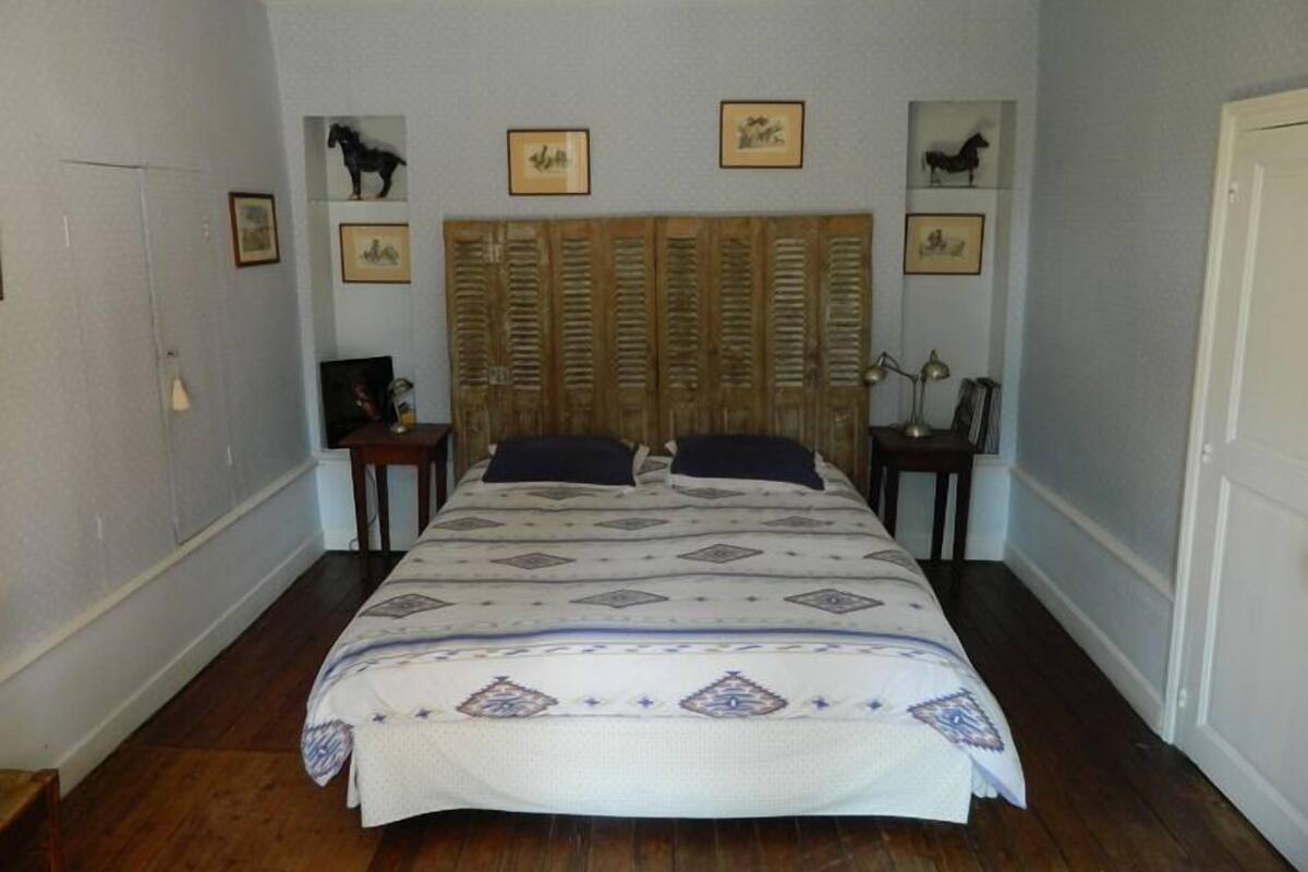 Triple Room (Jerome) | Soundproofing, iron/ironing board (on request), WiFi (free)