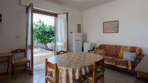 House, 2 Bedrooms | Living area - VilleSalento - Spiaggiabella M706 (Lecce)