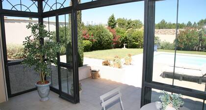 GOLF PONT ROYAL MAGNIFIQUE VILLA CLIMATISEE 4 CHAMBRES PISCINE CHAUFFEE PARKING