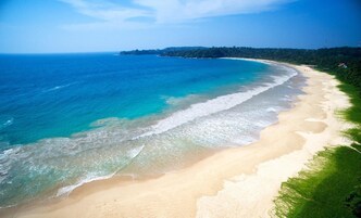 Una playa cerca